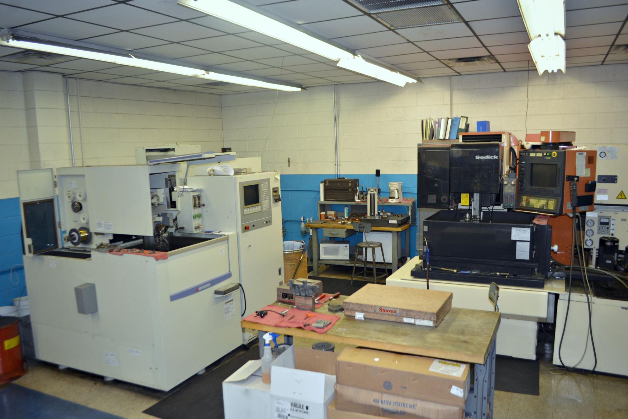 Build Pasco Tool & Plastics Inc.